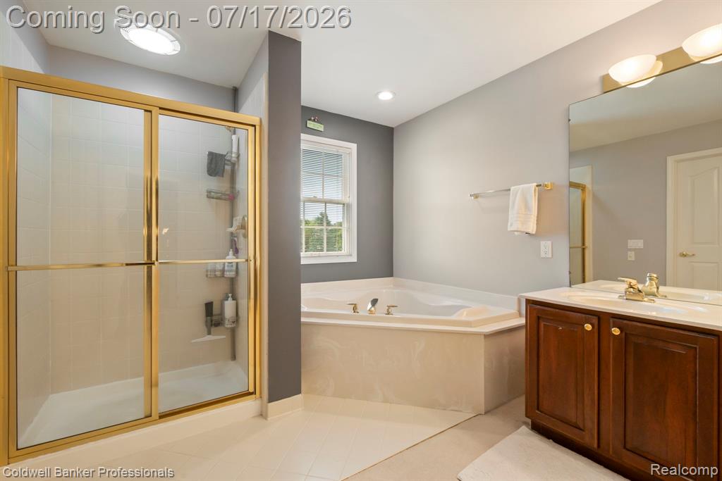 11460 Maple Valley Drive, Plymouth, MI 48170 — Photo 38