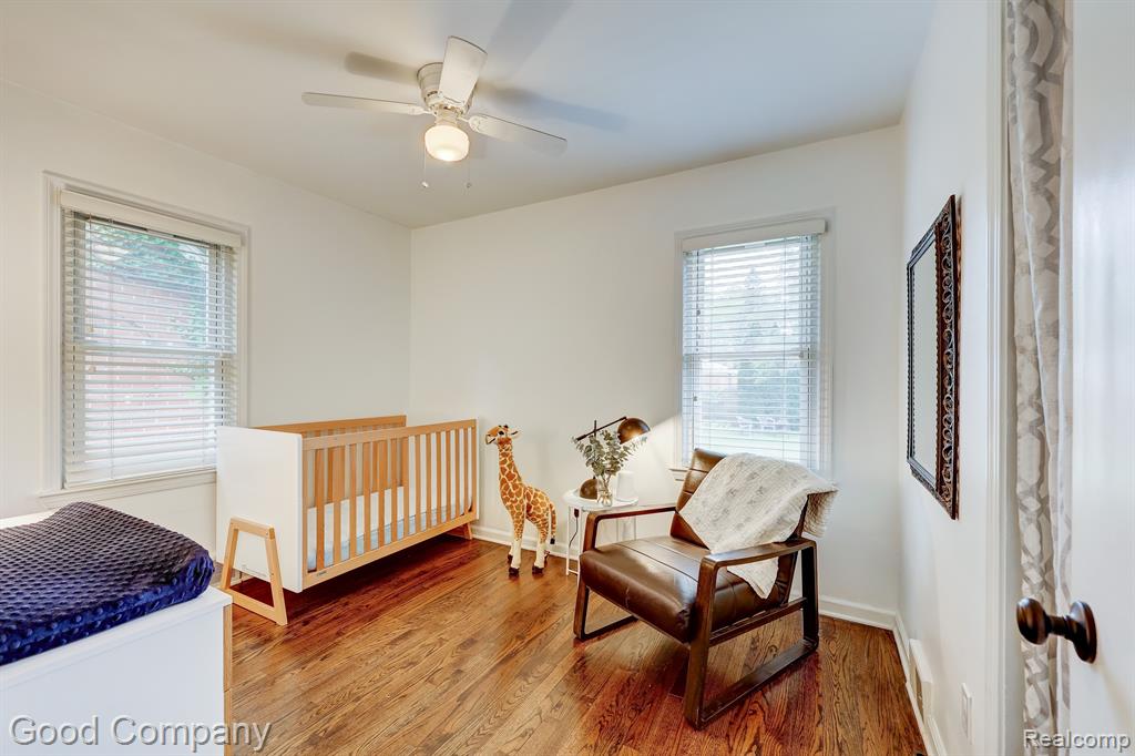 605 HELENE Avenue, Royal Oak, MI 48067 — Photo 23