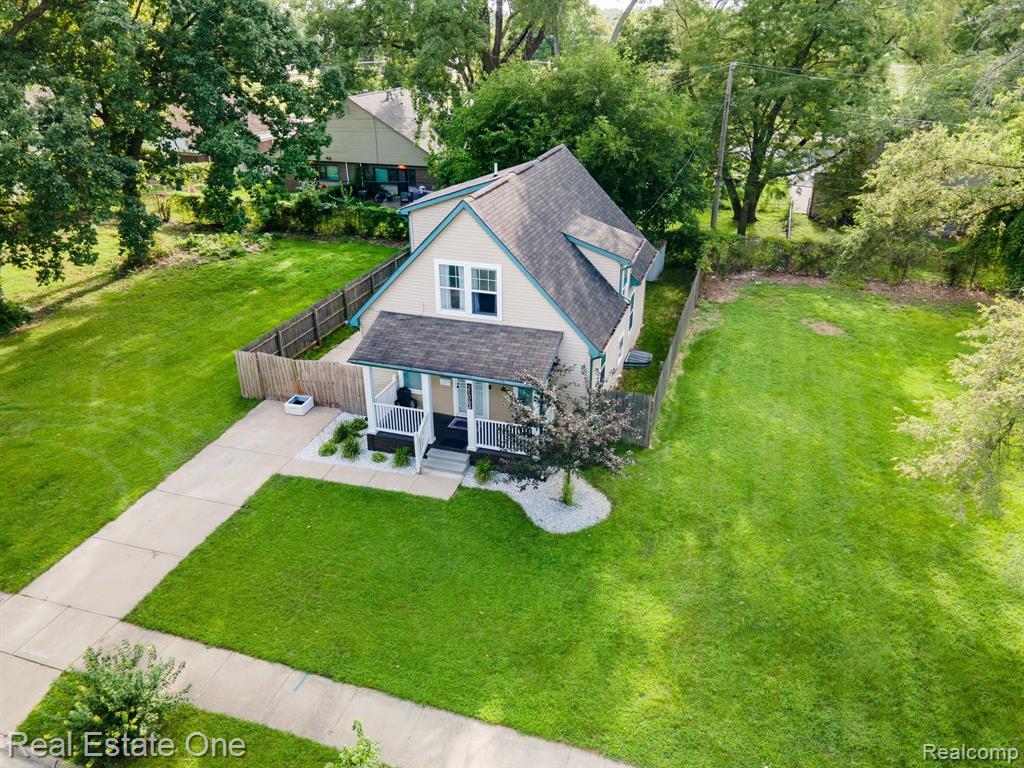 21063 WOODSIDE Avenue, Ferndale, MI 48220 — Photo 2