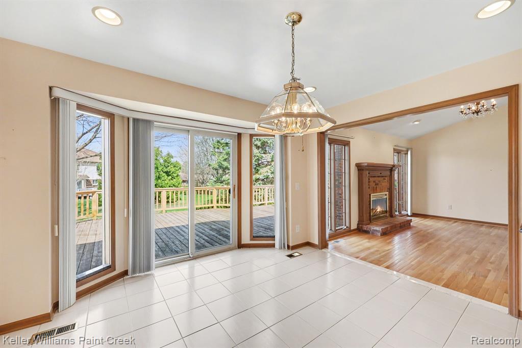422 Parkland Court, Rochester Hills, MI 48307 — Photo 7