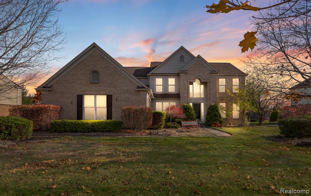 433 TORRINGTON Drive W, Canton, MI 48188 — Photo 37