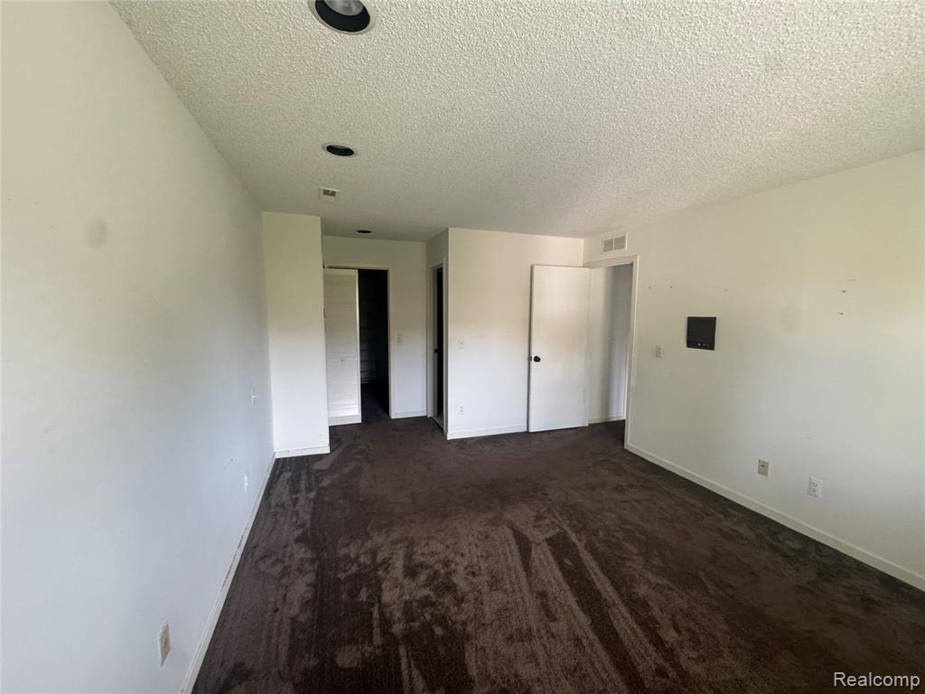 7863 Woodingham, West Bloomfield, MI — Photo 13