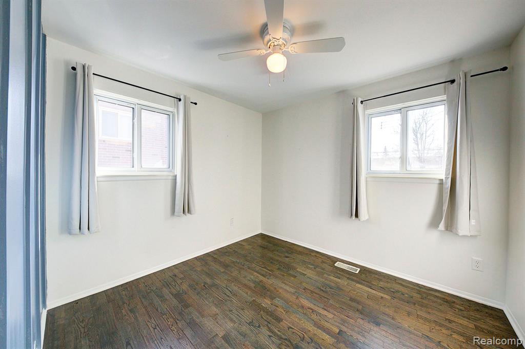 718 Easley Drive, Westland, MI 48186 — Photo 20