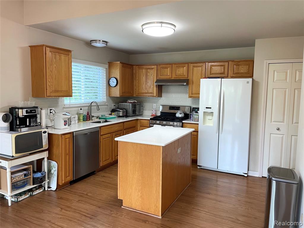 5859 Calgary Court, Sterling Heights, MI 48314 — Photo 24