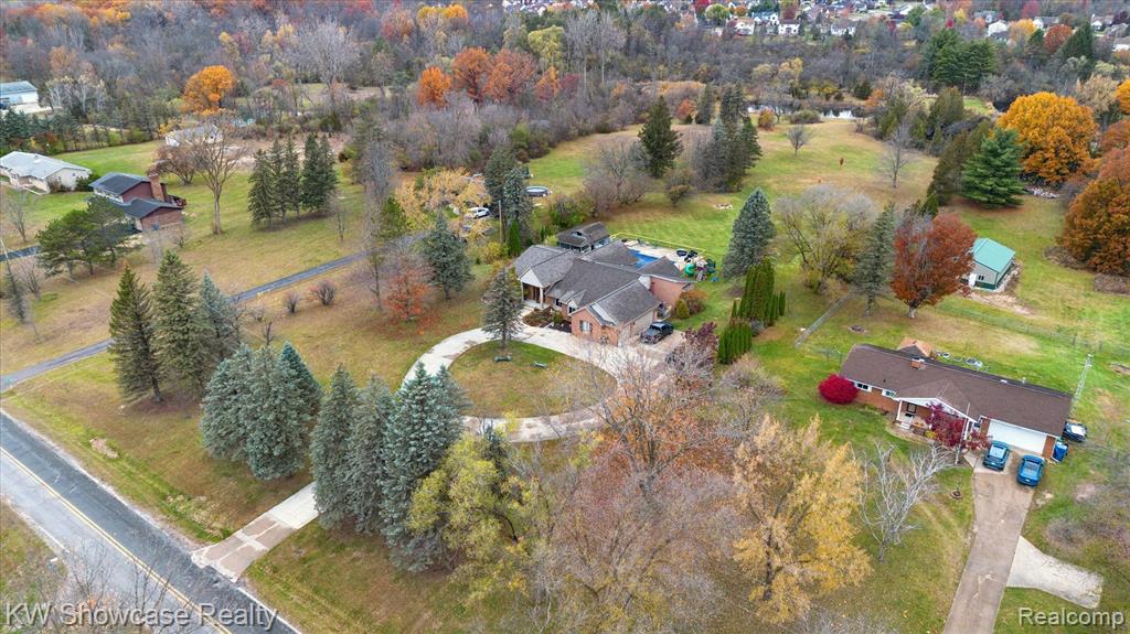 1112 W Cook Road, Grand Blanc, MI 48439 — Photo 53
