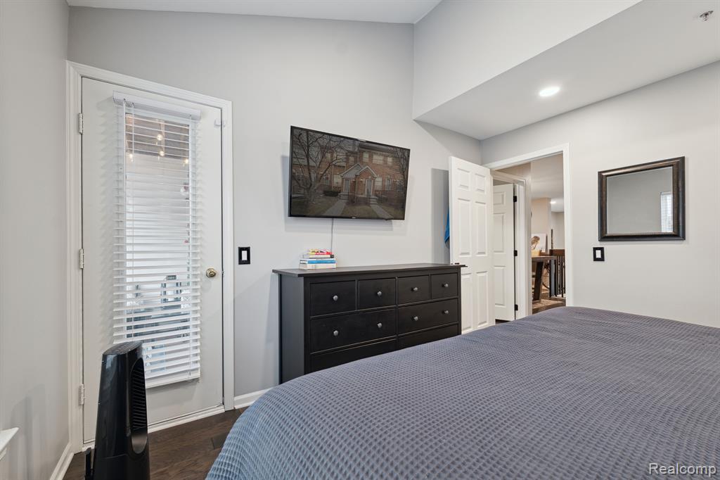 1766 CAMPAU FARMS Circle, 57-15, Detroit, MI 48207 — Photo 10