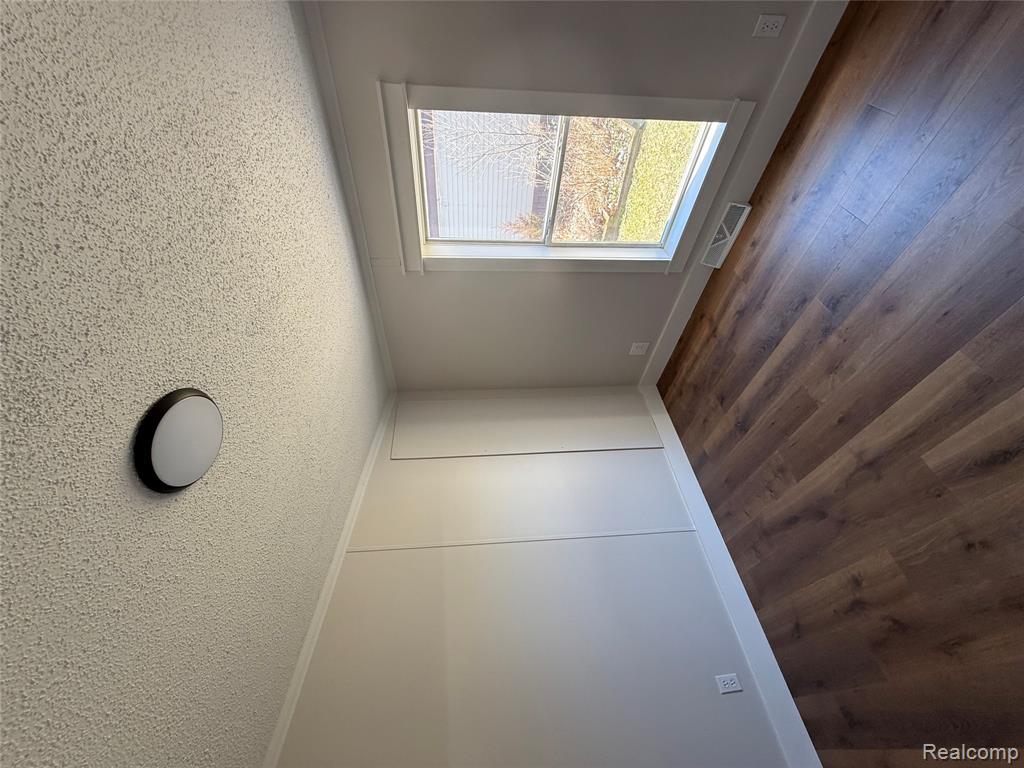 6538 Biscayne Boulevard, Brighton, MI 48114 — Photo 8