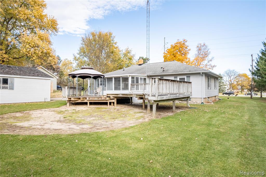 8354 Fenton Road, Grand Blanc, MI 48439 — Photo 34