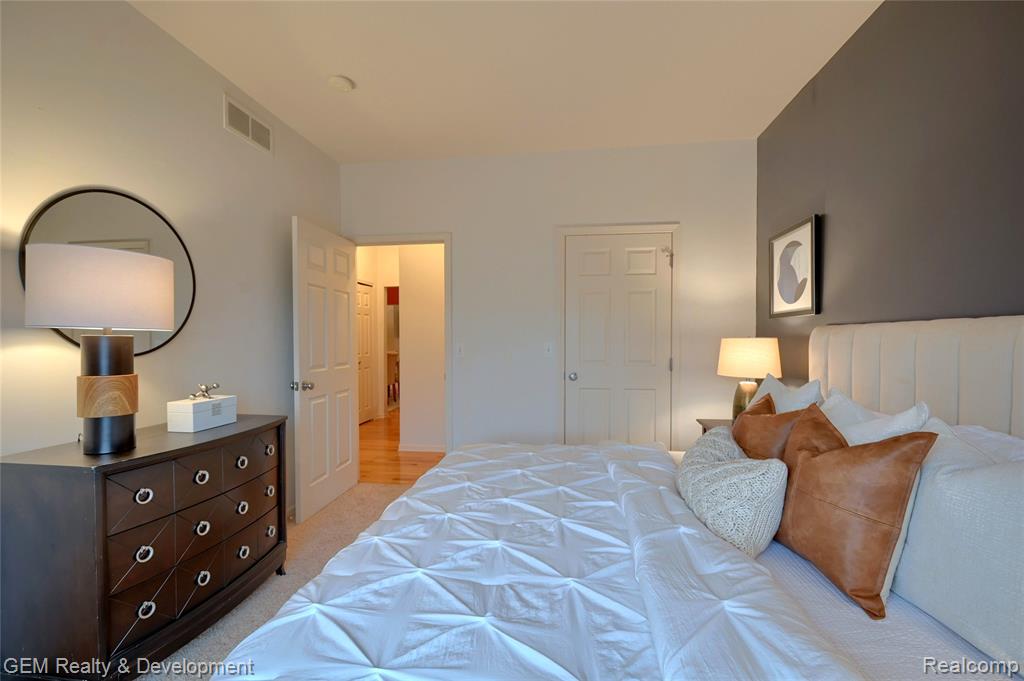 25636 PORTICO Lane, Novi, MI — Photo 17