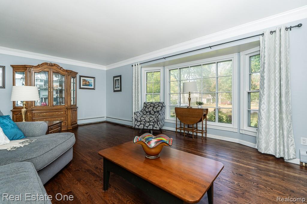4203 Sugar Grove Court, Troy, MI 48098 — Photo 9