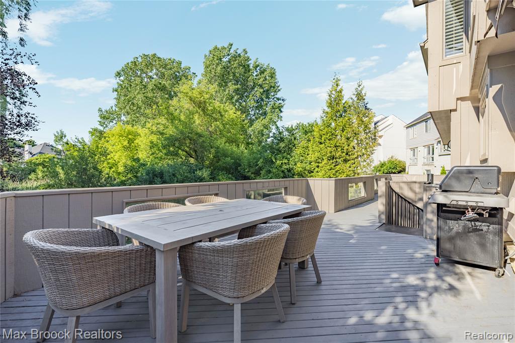 7102 Alta Vista Drive, West Bloomfield, MI — Photo 61