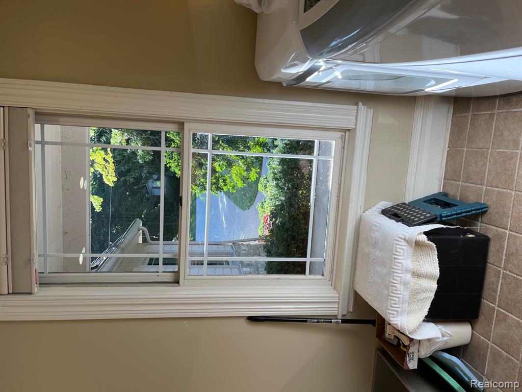 2888 Parkway Place, Hartland, MI 48353 — Photo 16