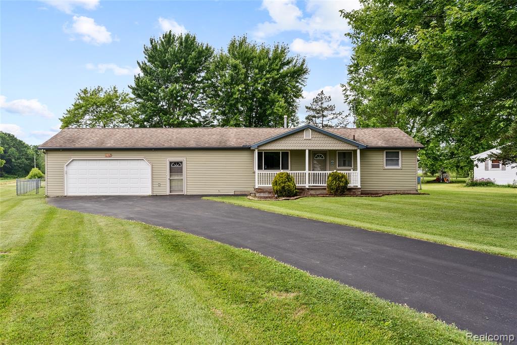 11413 Berkshire Drive, Clio, MI 48420 — Photo 3