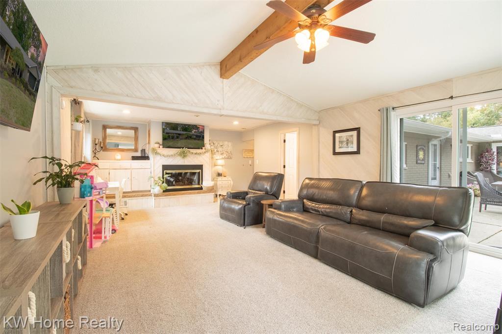 8648 Golfside Drive, Commerce Twp, MI 48382 — Photo 20