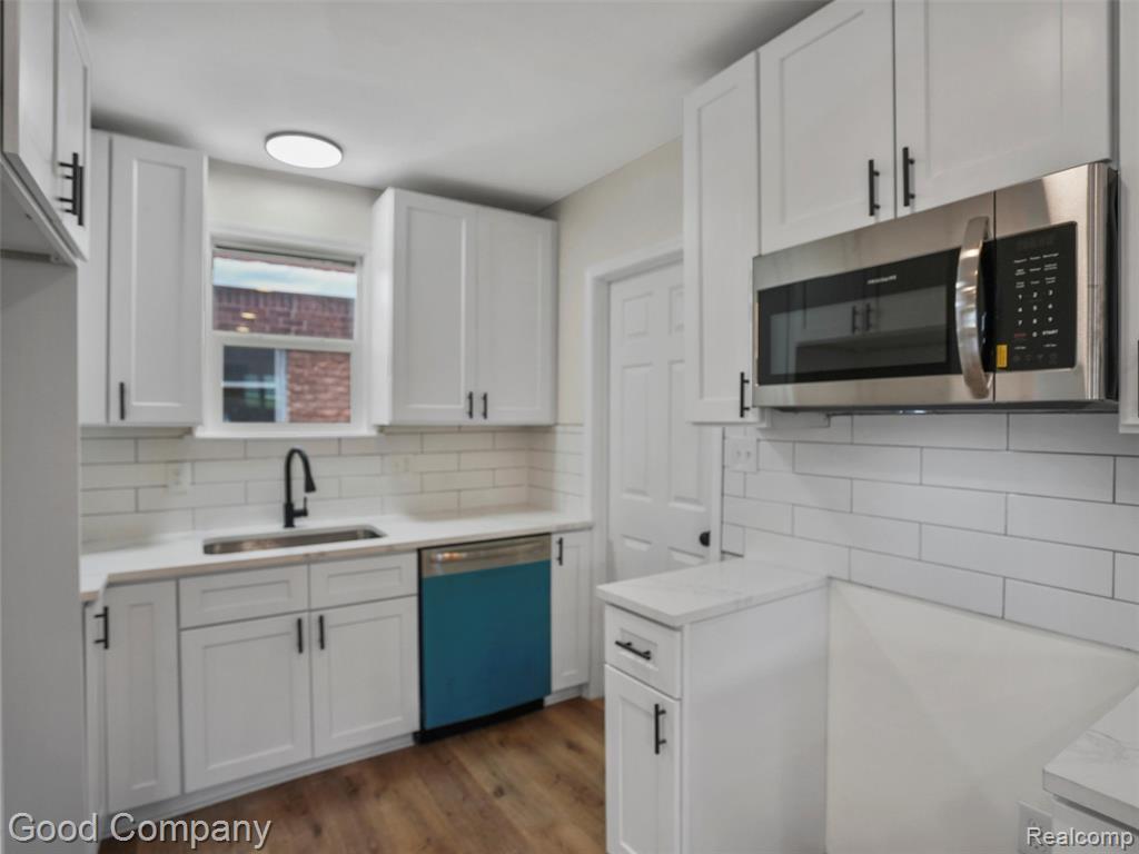 94 W Evelyn Avenue, Hazel Park, MI 48030 — Photo 9