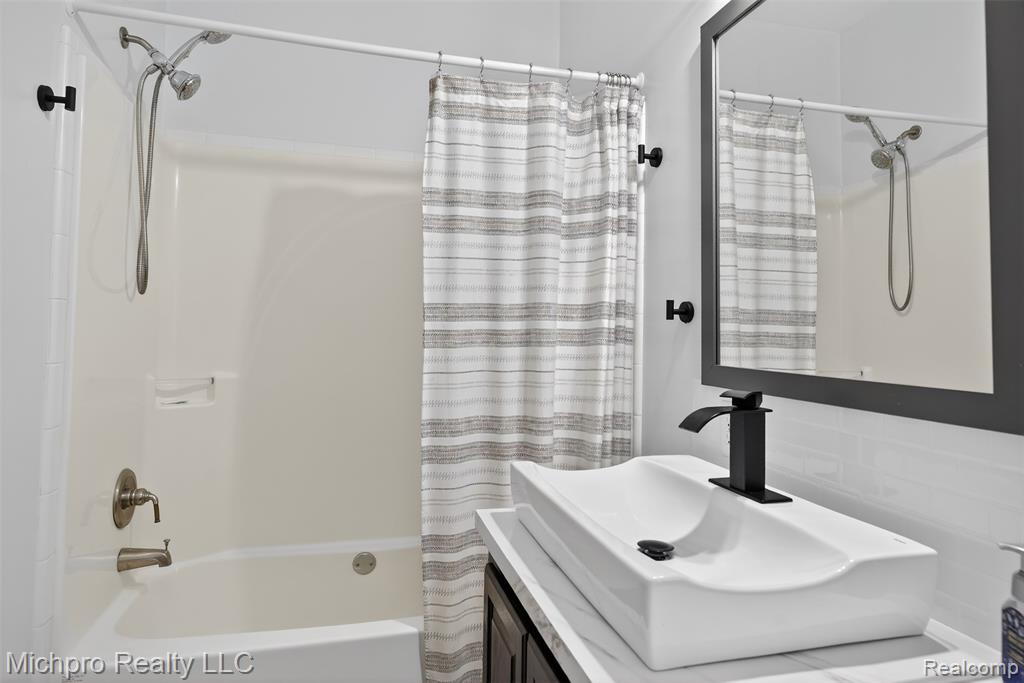 3392 Sickles Drive, Attica, MI 48412 — Photo 33