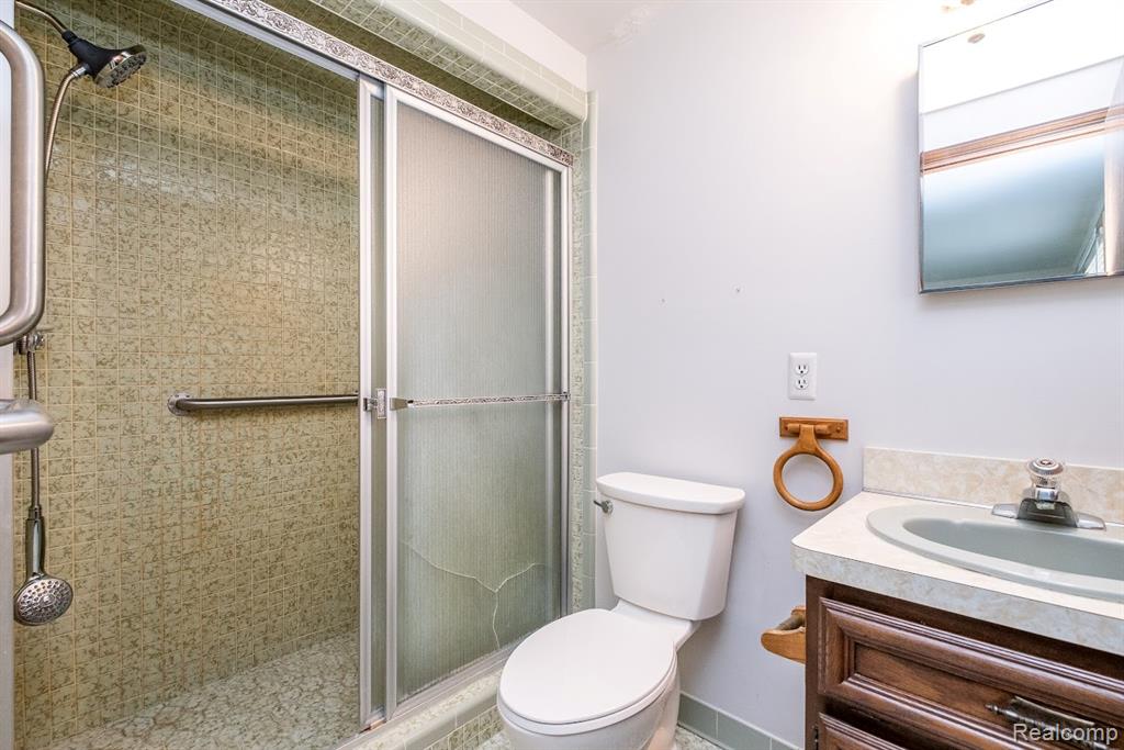 8911 W Gates Street, Bruce, MI 48065 — Photo 33