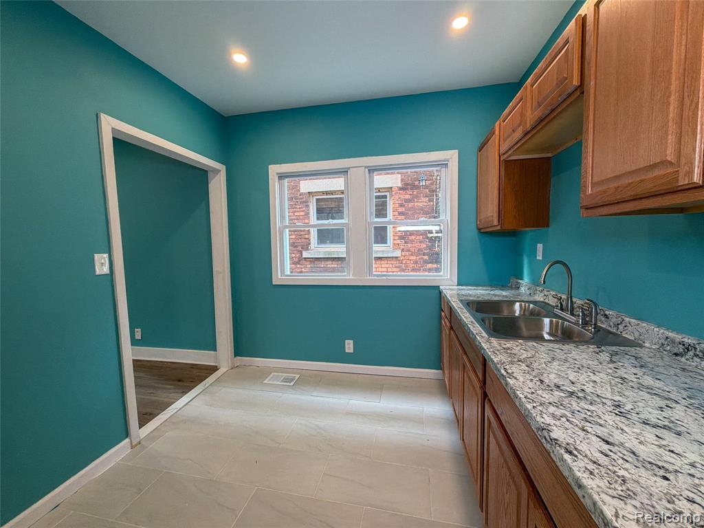 4656 Vancouver Street, Detroit, MI 48204 — Photo 4