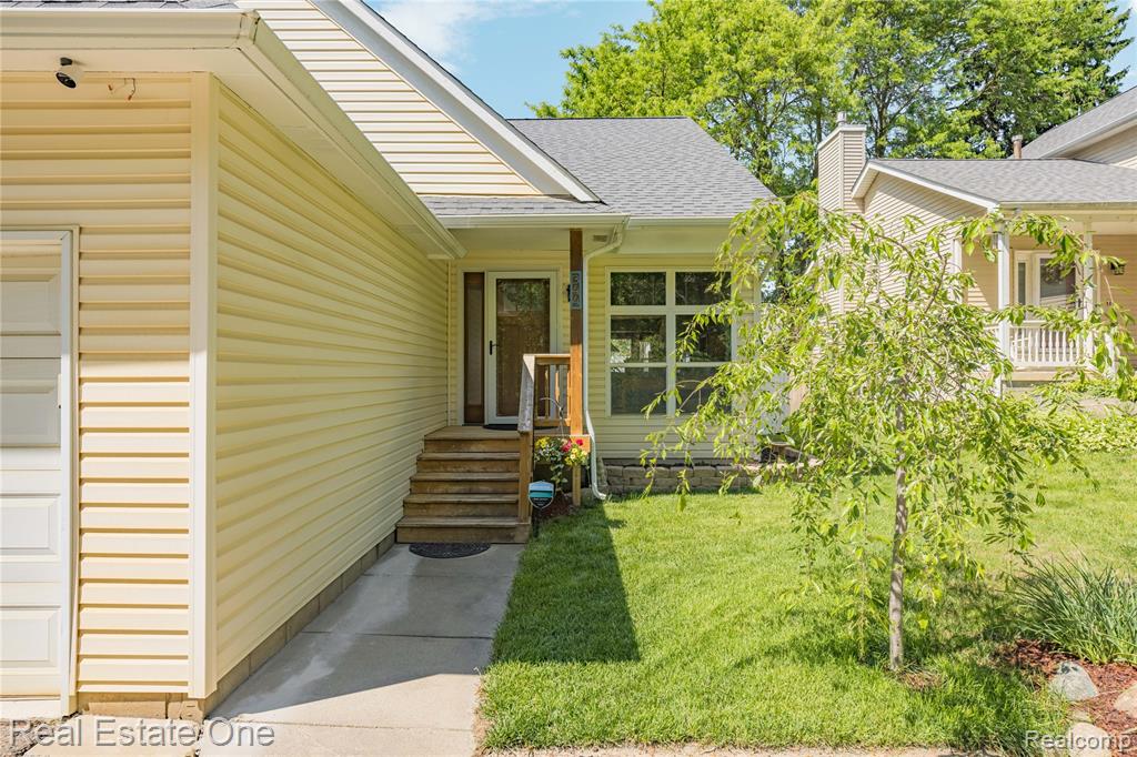 344 N Lake Angelus Road, Auburn Hills, MI 48326 — Photo 4