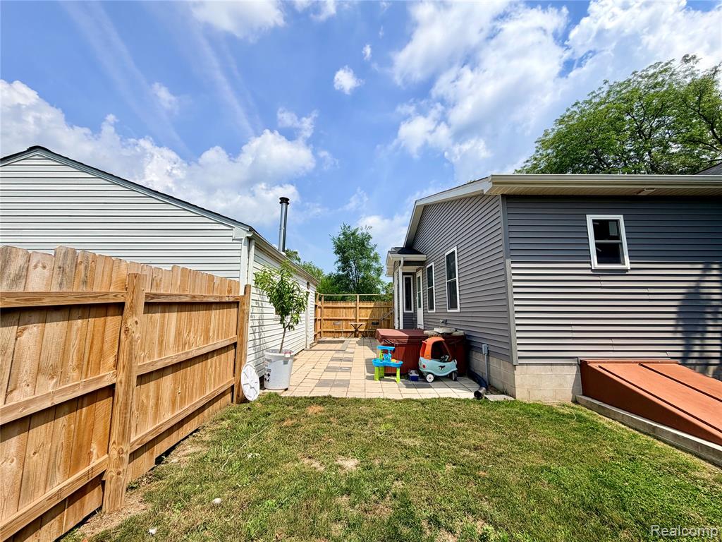 3840 E Dunbar Road, Monroe, MI 48161 — Photo 4