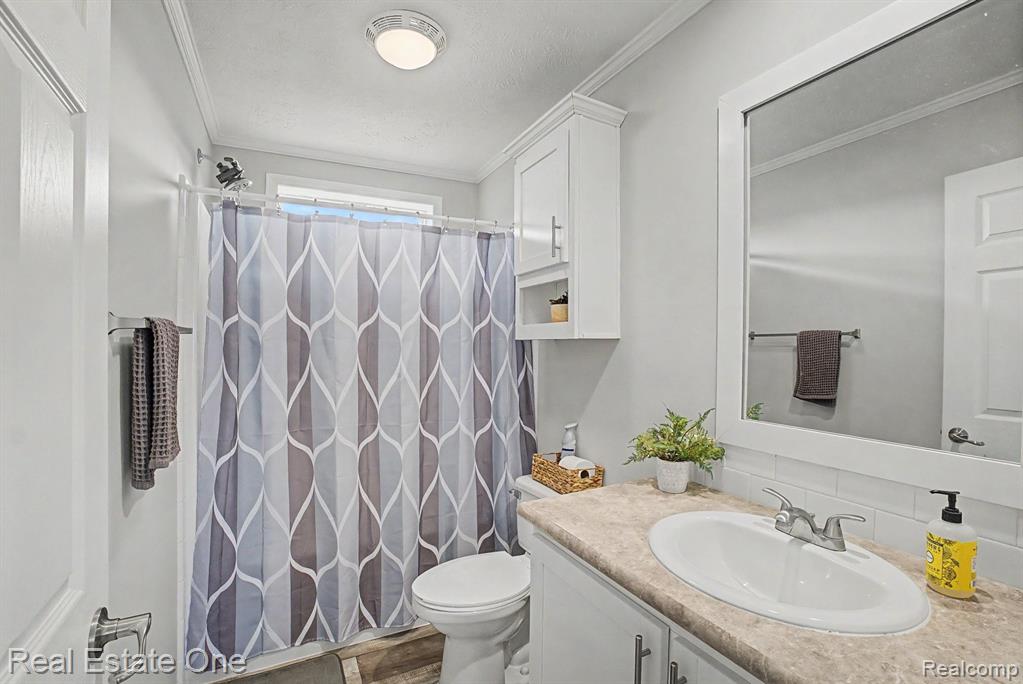 6435 Prince Blvd, Fenton, MI 48430 — Photo 13