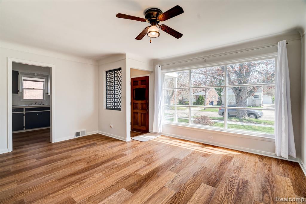 9543 WINSTON, Redford, MI 48239 — Photo 5