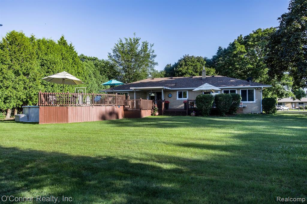 4126 Yankee Road, St. Clair, MI 48079 — Photo 2