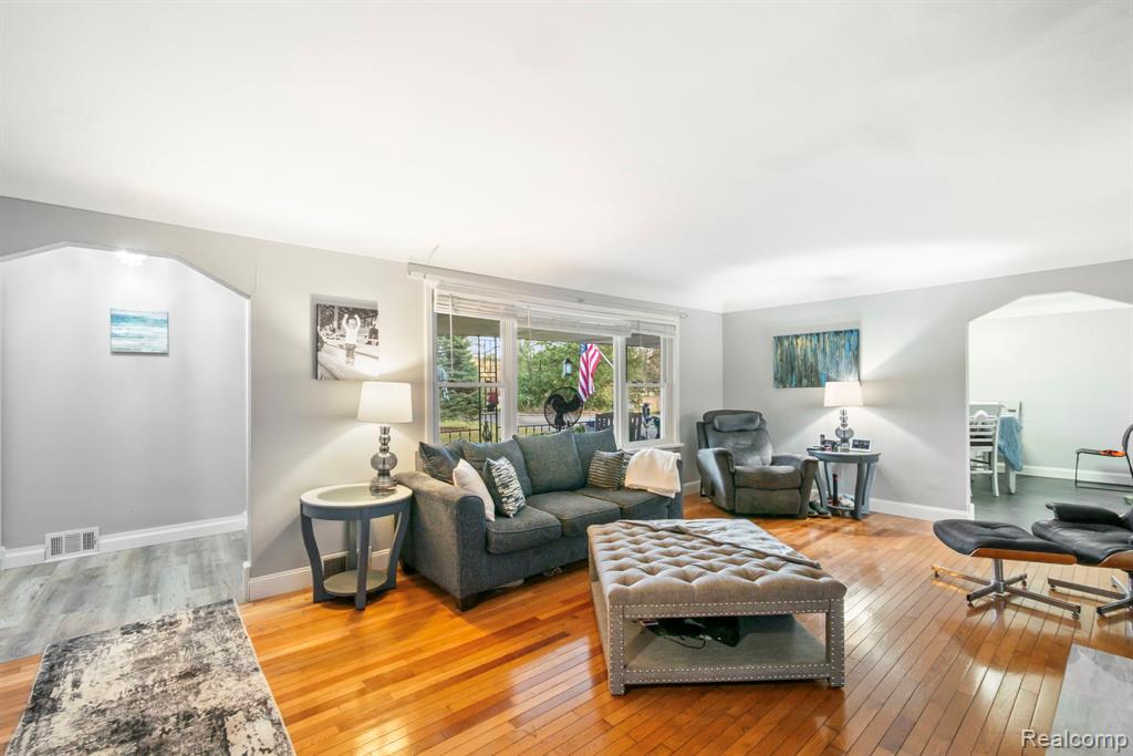 6736 Lakeshore Road, Lexington, MI 48450 — Photo 14