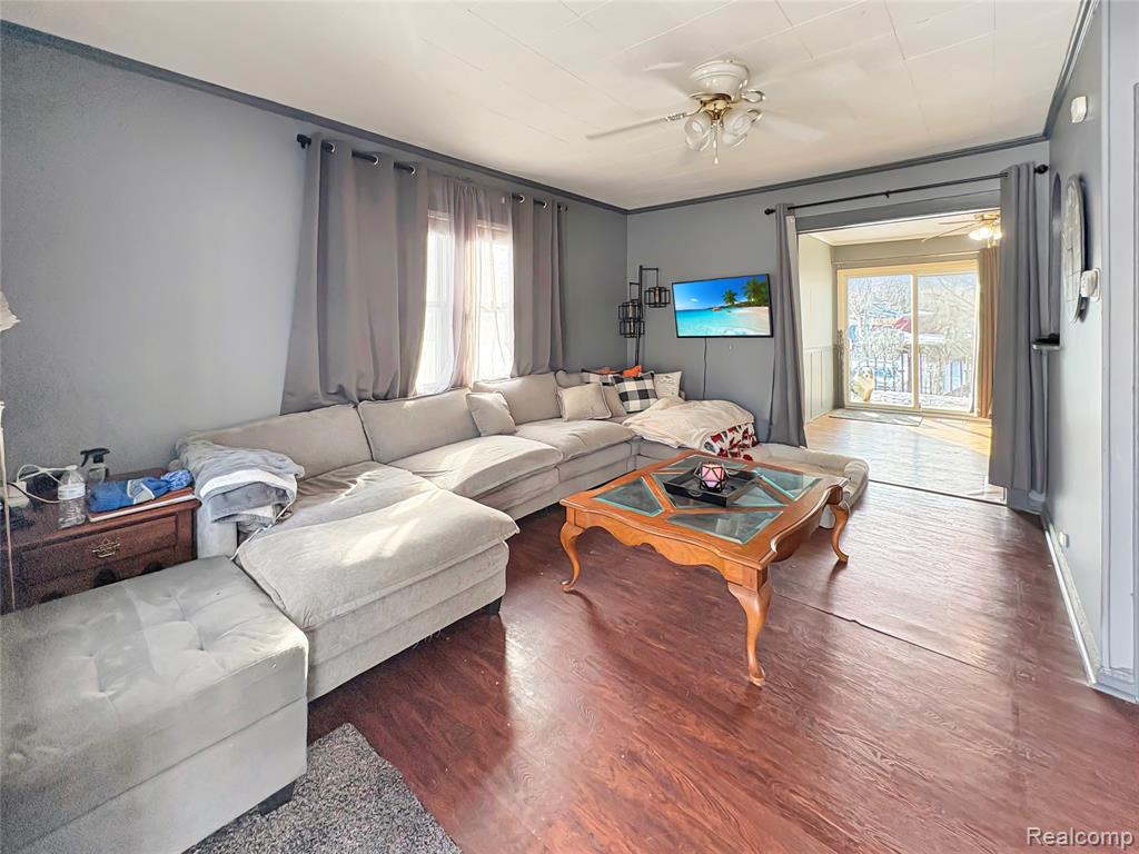 211 N Saginaw Street N, Holly, MI 48442 — Photo 4
