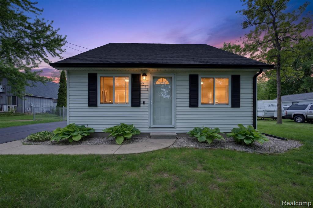 6354 Lapeer Road, Burton, MI 48509 — Photo 2