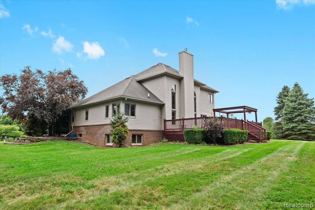 8477 Mist Field Court, Howell, MI 48843 — Photo 32