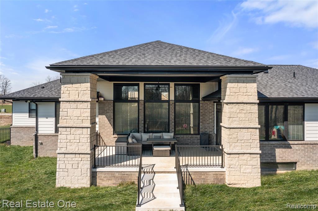 73404 Castle Court, Armada, MI — Photo 47