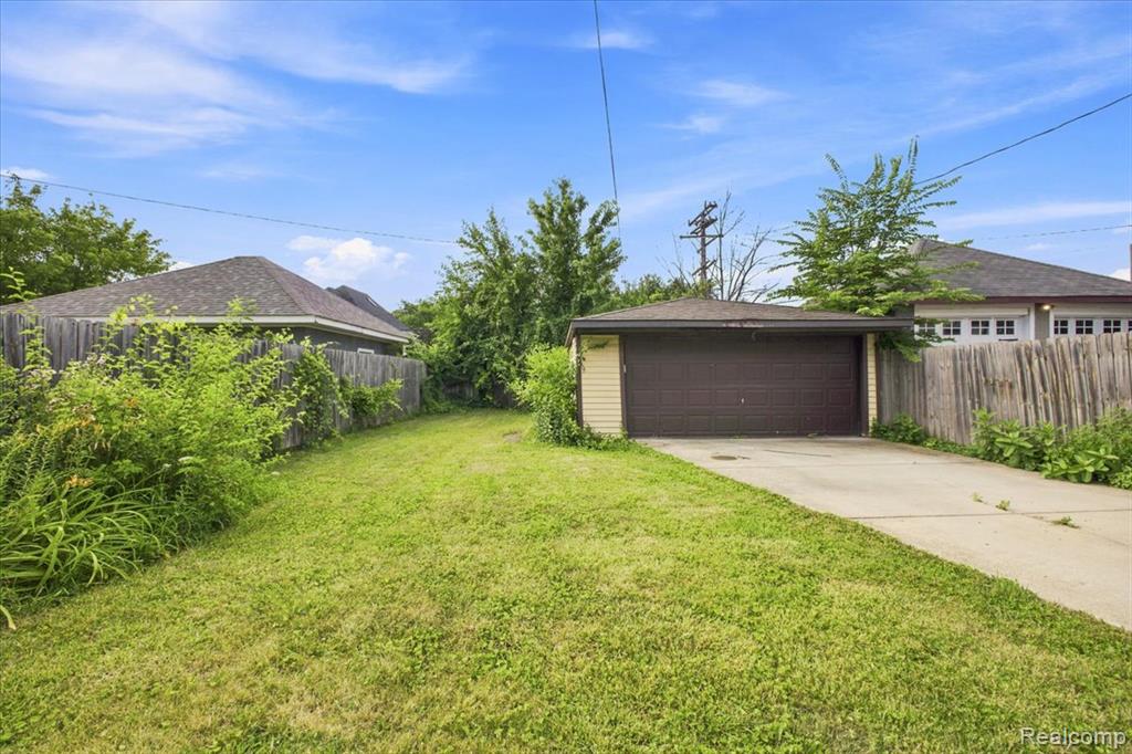 899 Edison Street - Photo 4