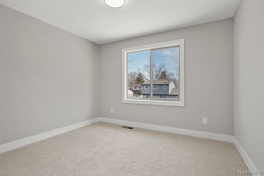 53302 Zachary Drive, Chesterfield, MI 48047 — Photo 27