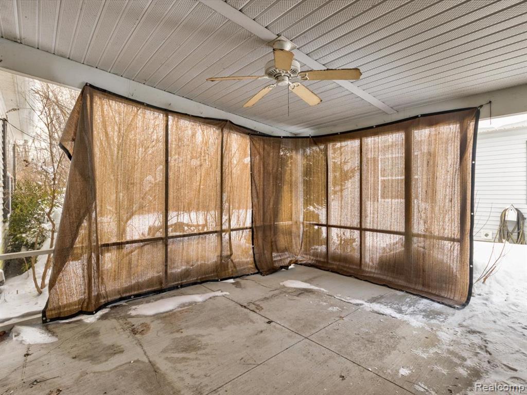 3211 Keewahdin #139 Road, Fort Gratiot, MI 48059 — Photo 26