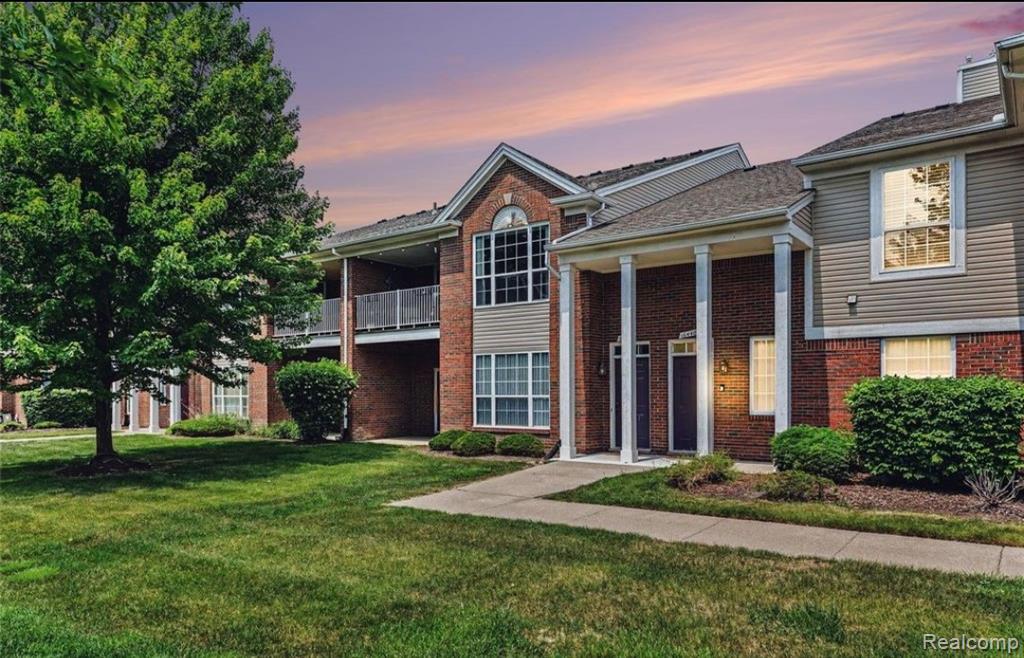 16440 Dominion Drive, Macomb, MI 48044