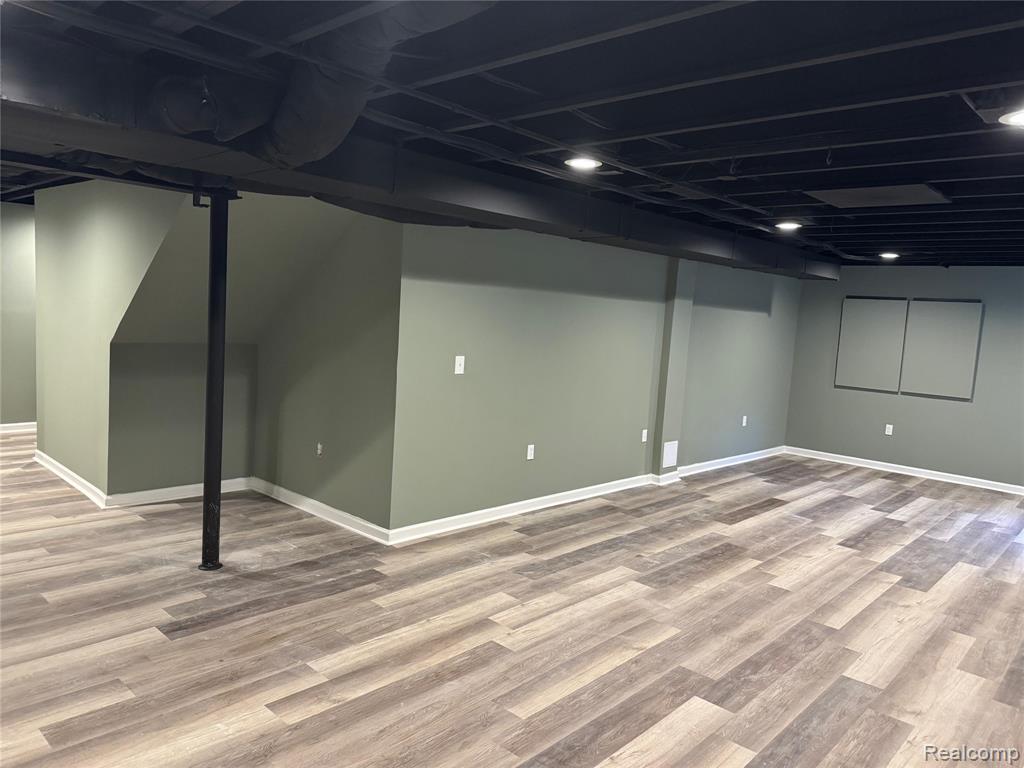 8640 Quincy Drive, Westland, MI — Photo 29