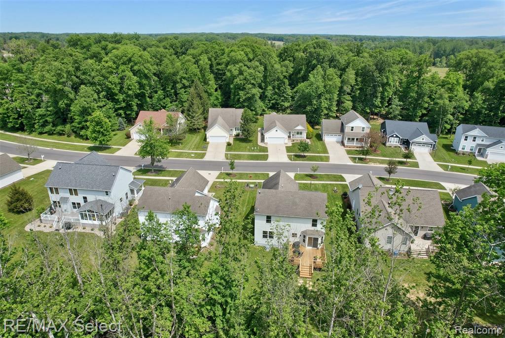 185 Laura Lane, Linden, MI 48451 — Photo 12