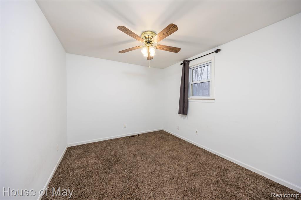 4822 FILER Street, Waterford, MI 48328 — Photo 10