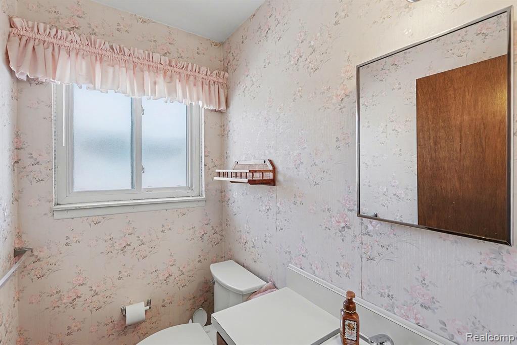 4135 Rose Mary Drive, Sterling Heights, MI 48310 — Photo 17