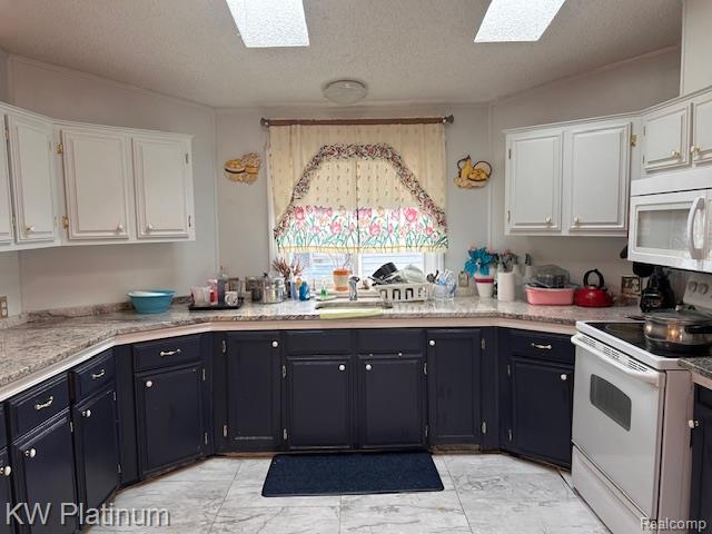 48606 Lakeview Circle, Shelby Twp, MI 48317 — Photo 24