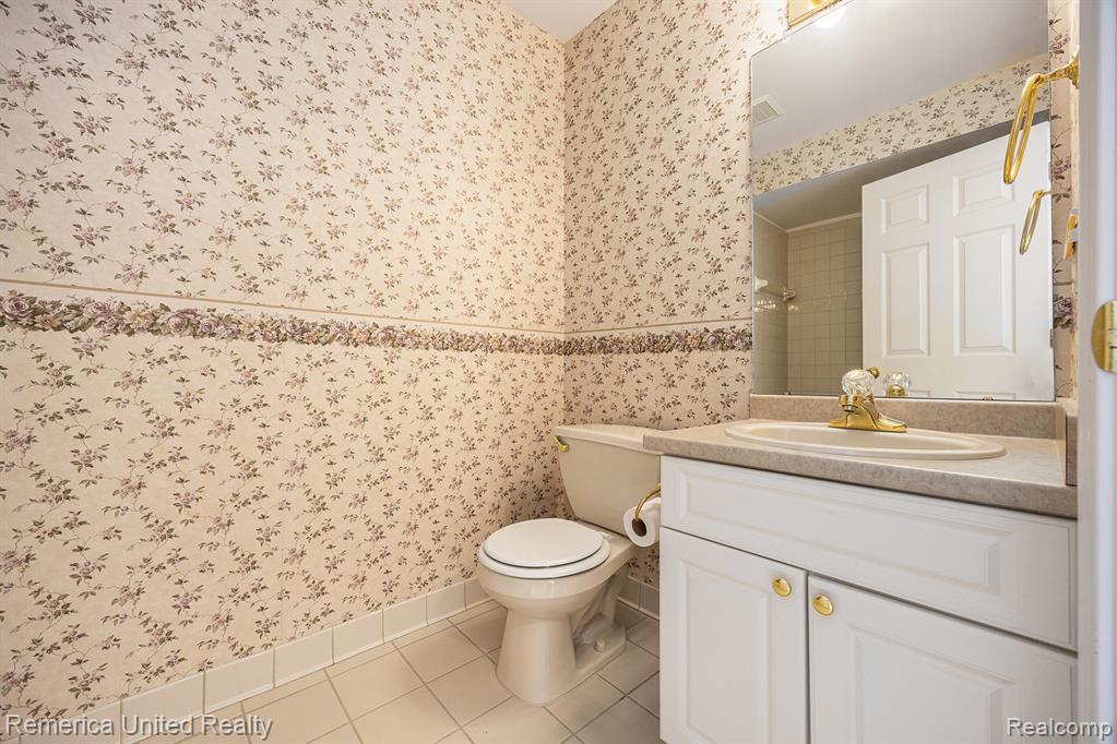 34880 Partridge Crossing, Richmond, MI 48062 — Photo 18