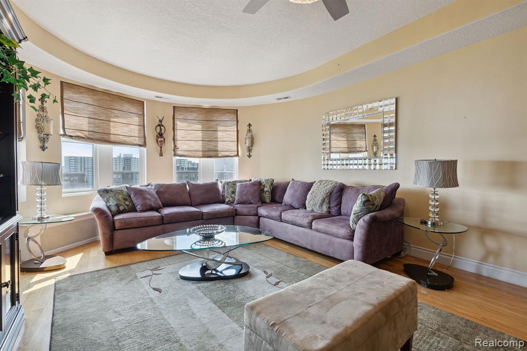 8162 E JEFFERSON Avenue, 7B, Detroit, MI 48214 — Photo 18
