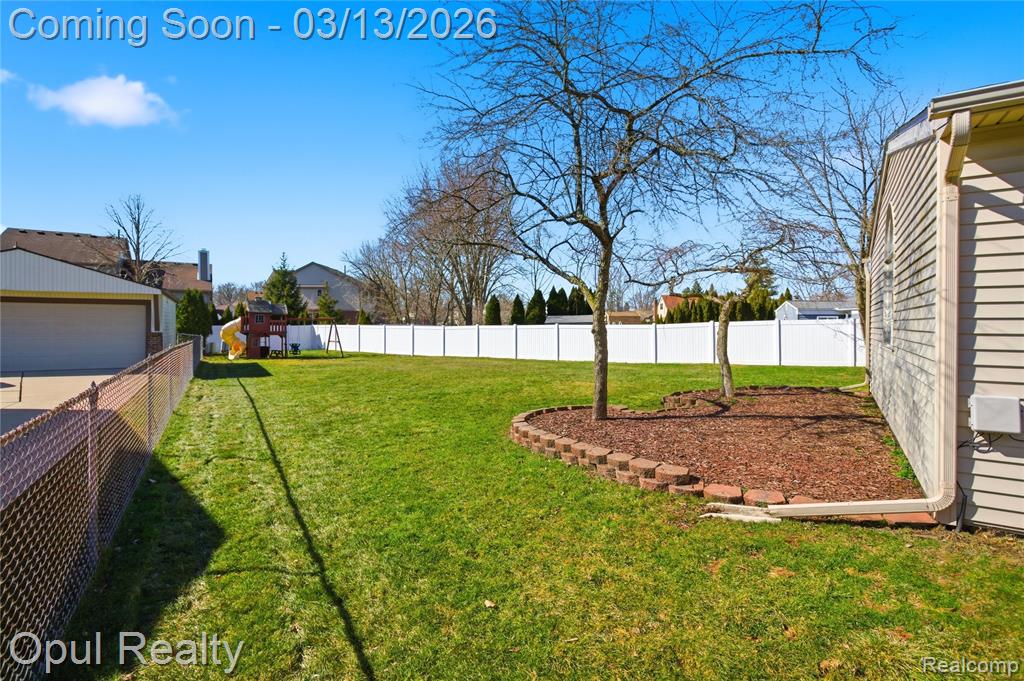 43761 Yorktown Street, Canton, MI 48188 — Photo 23