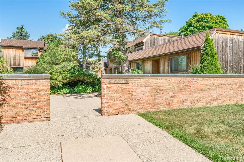 2109 PAULINE CT, Ann Arbor, MI 48103 — Photo 35