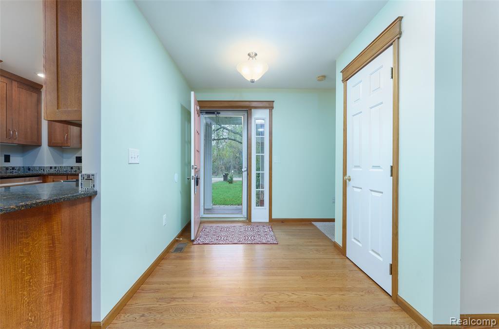 3410 Hogback Road, Fowlerville, MI 48836 — Photo 2