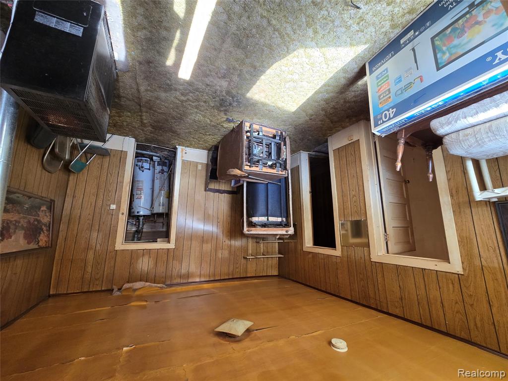 922 N 3rd Avenue, Saginaw, MI 48601 — Photo 2