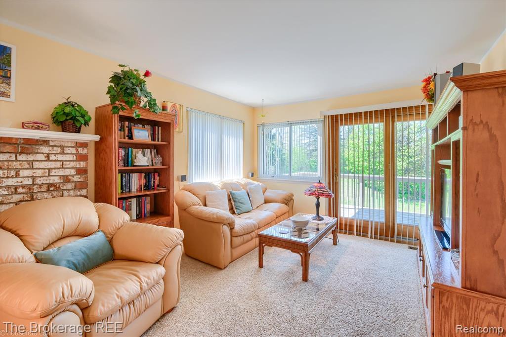 9538 Fenhill Drive, Grand Blanc, MI 48439 — Photo 15