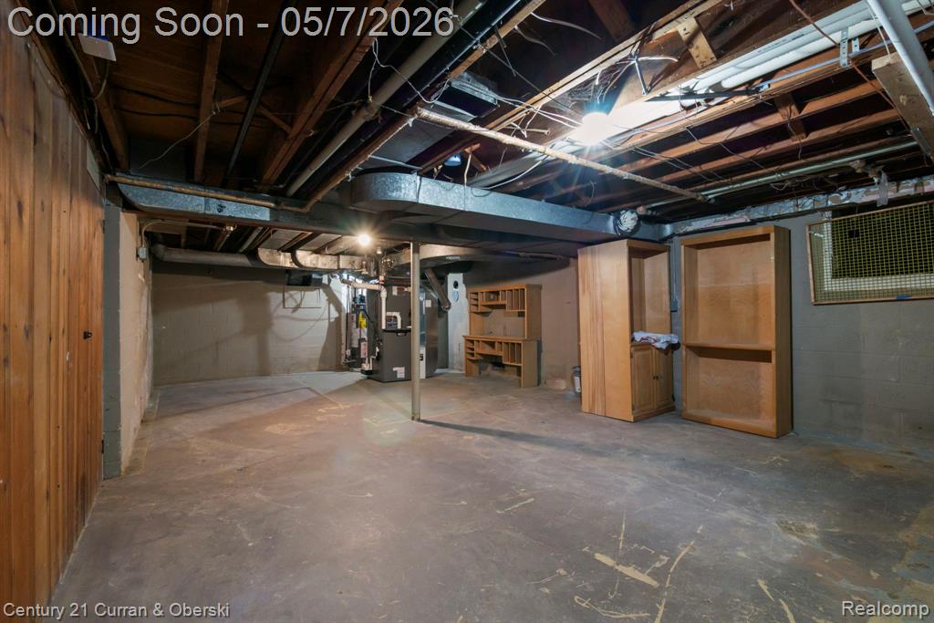 27869 Old Colony Street, Farmington, MI 48334 — Photo 42
