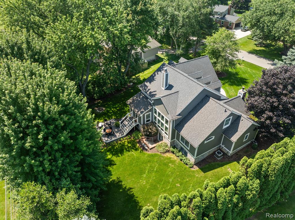 733 LONGFORD Drive, Rochester Hills, MI 48309 — Photo 6